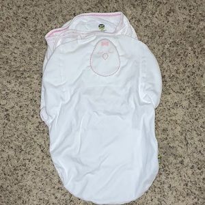 Nested bean swaddle